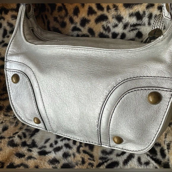{SOLD} 🌟y2k Juicy Couture Silver Scottie bag - Picture 9 of 10